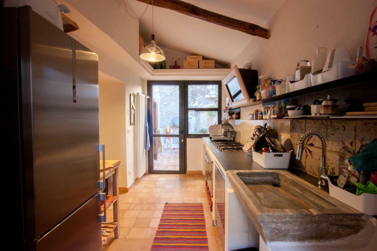 Lelive Bed And Breakfast Sermoneta Buitenkant foto